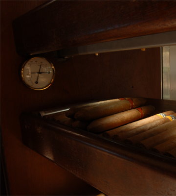 Customised Cigar Cellar Img02 wine cellar